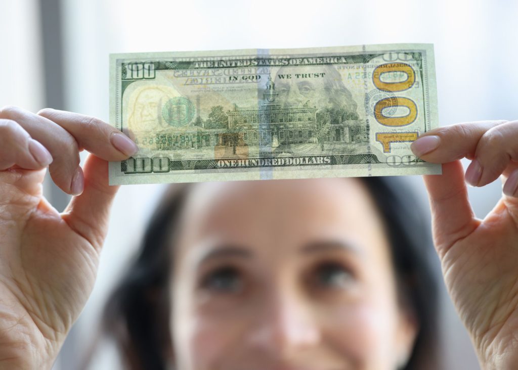 Does Anybody Use Cash Anymore? Drimark